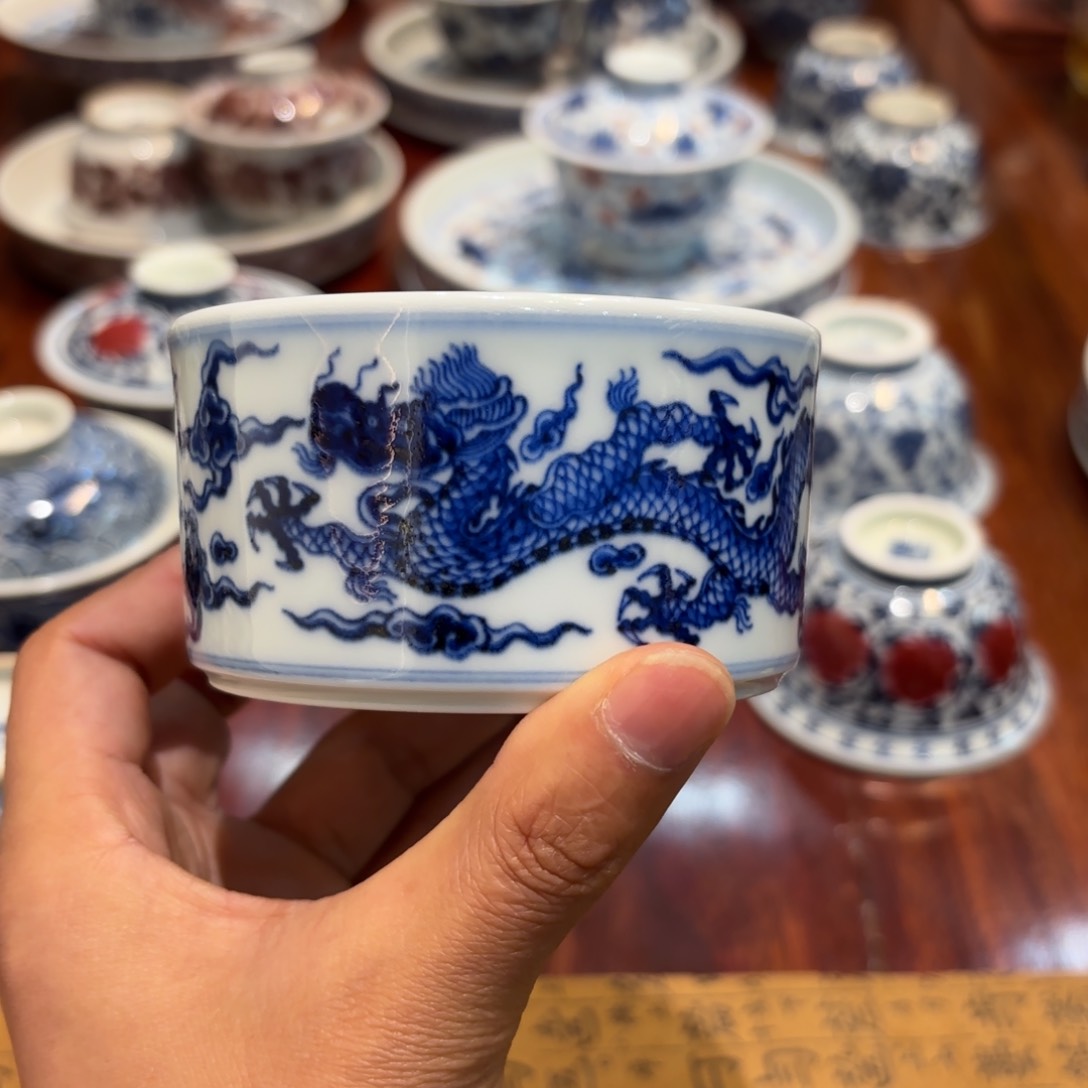 瓷片景德镇手工手绘茶具三龙福利主人杯