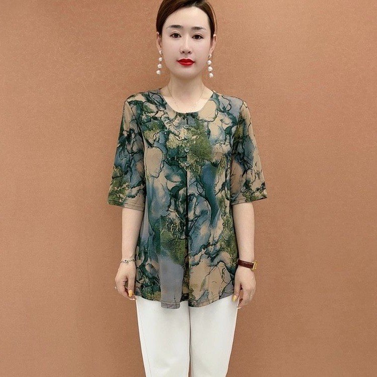 60岁妈妈大码夏季中老年宽松长款显瘦上衣中老年妈妈秋装女装