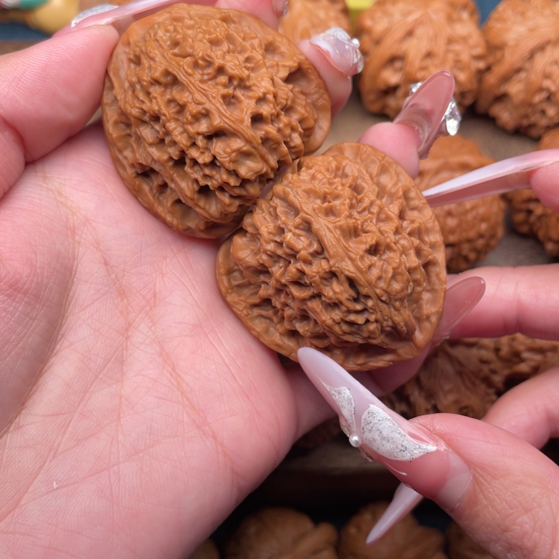 途***中把件文玩核桃全品三角南疆43