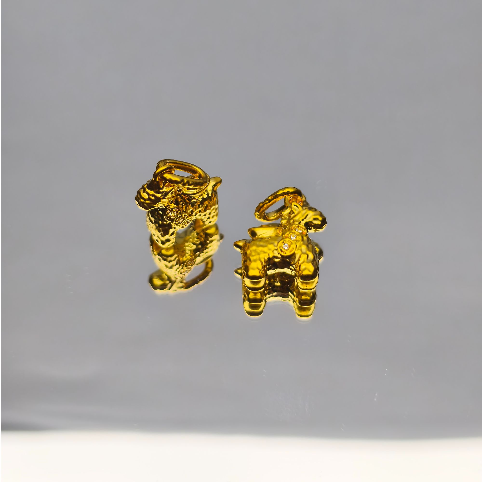 【质检发货】18K金马上有钱小马吊坠