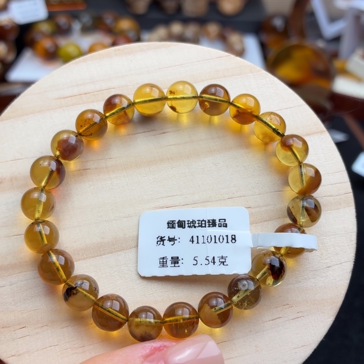 琥珀未镶嵌珠宝奇石7.7mm绿茶白蜡飘花