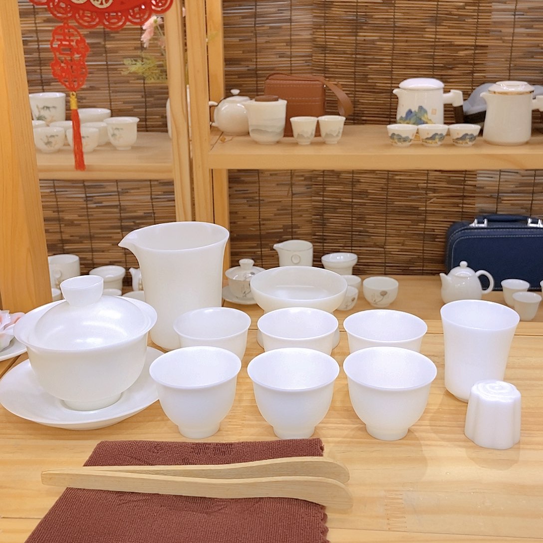 冰种玉瓷茶具套装