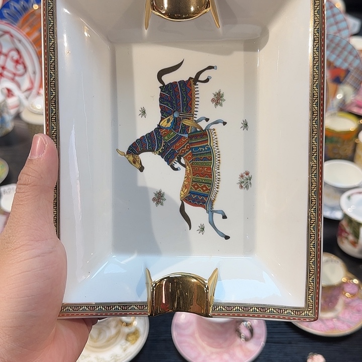 烟灰缸烟灰缸烟灰缸