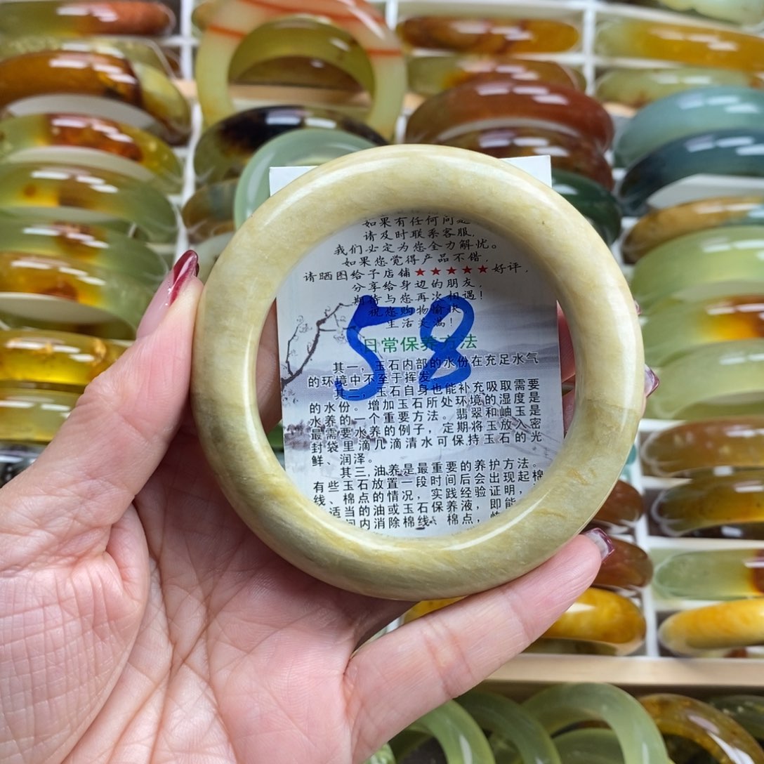 未镶嵌蛇纹石玉手镯