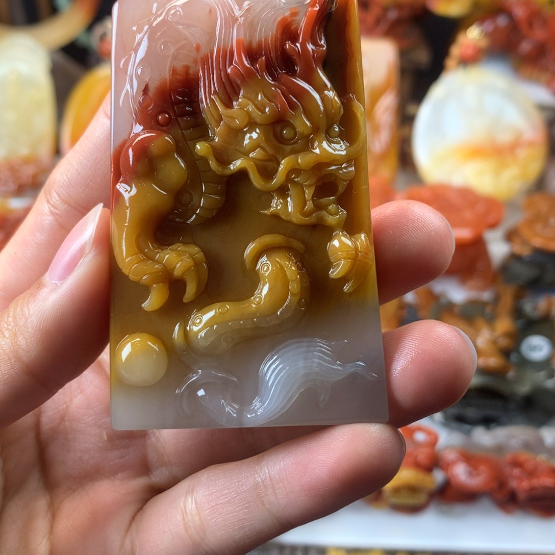 石英质玉（黄龙玉）挂件未镶嵌