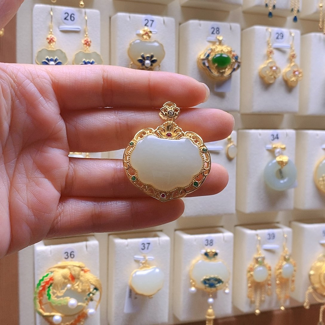 和田玉颈饰银S925镶嵌