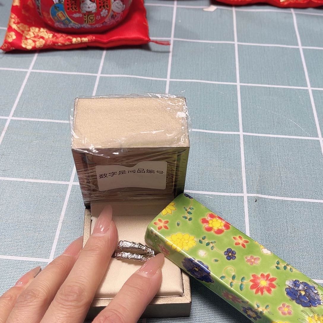 瓷片hhhhhhhhhhhhhhhhh