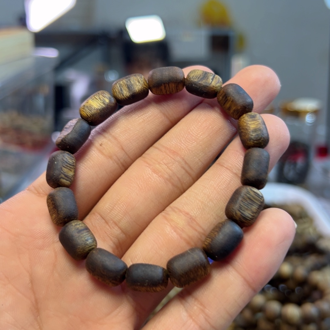 沉香碎屑沉香L**e99沉 留疤珠 