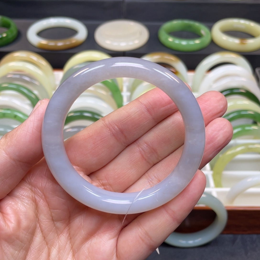 和田玉手镯未镶嵌54