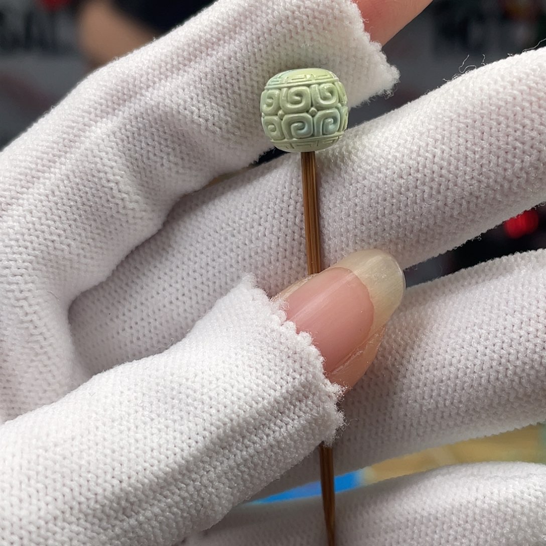 绿松石未镶嵌挂件