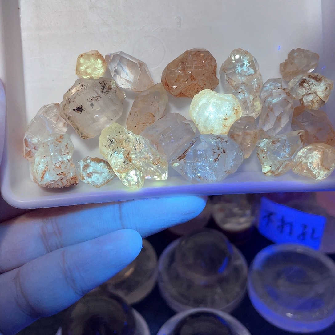 水晶珠宝半成品未镶嵌43红泥骸骨带油胆