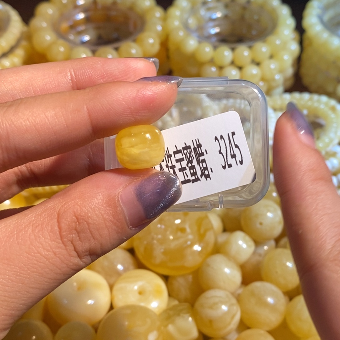 琥珀未镶嵌珠宝奇石3245