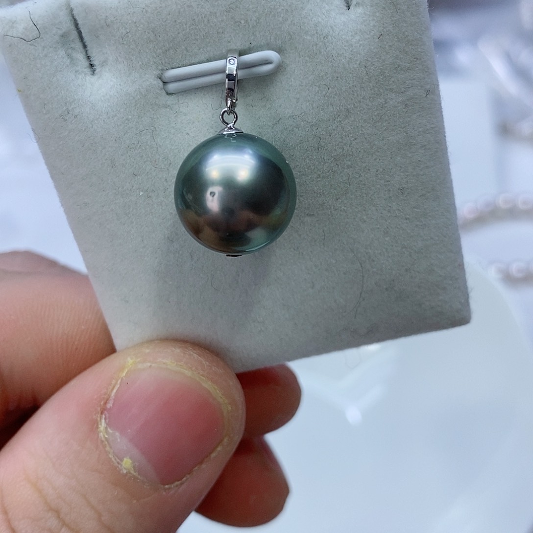 海水珍珠颈饰18K金镶嵌