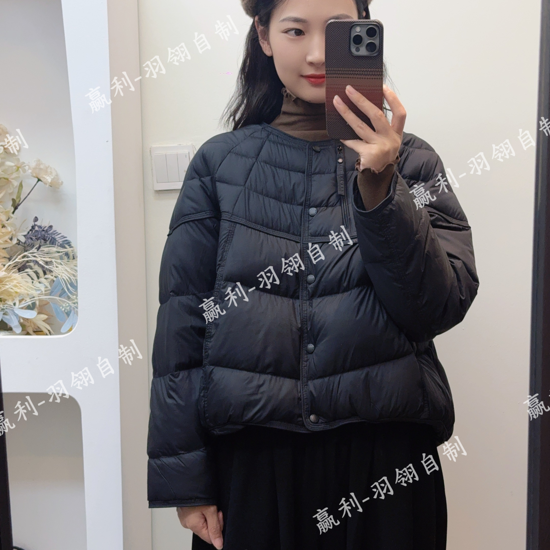 【赢利】冬季新款休闲圆领轻薄款女士羽绒服 822