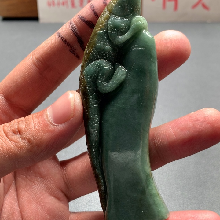 翡翠未镶嵌颈饰保真天然a货翡翠