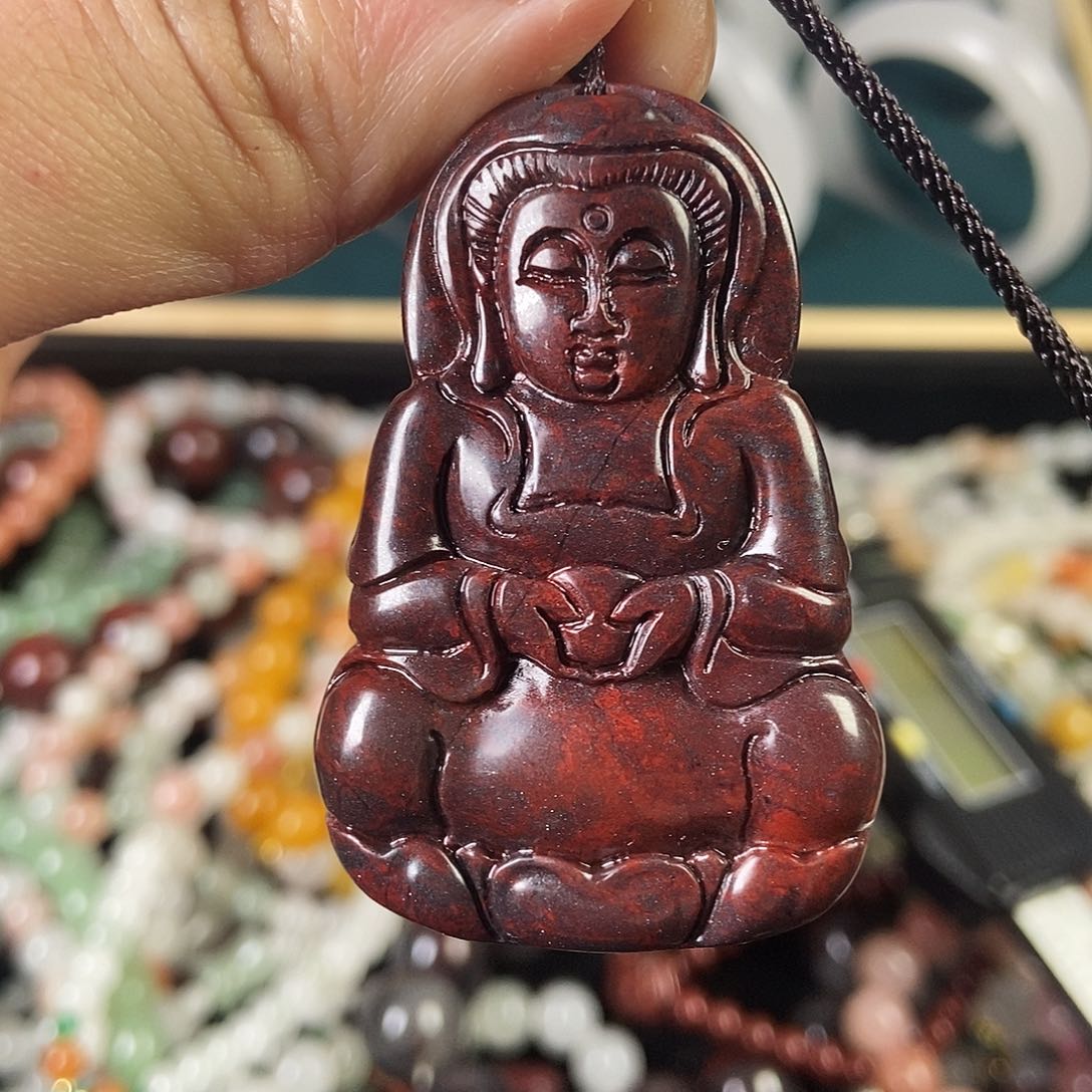 石英质玉颈饰未镶嵌