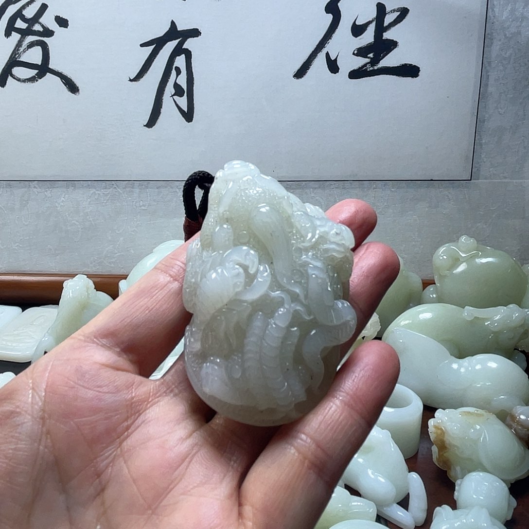 和田玉挂件未镶嵌