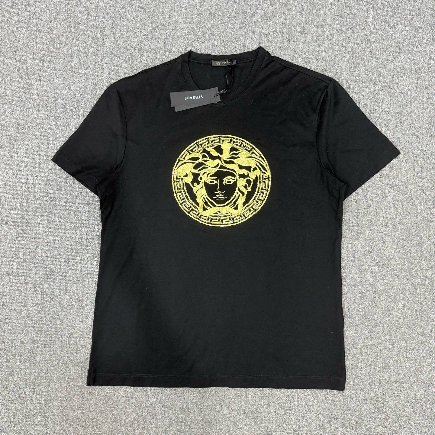未使用 VERSACE/范思哲 14228309 黑色金线美杜莎人像短袖L码