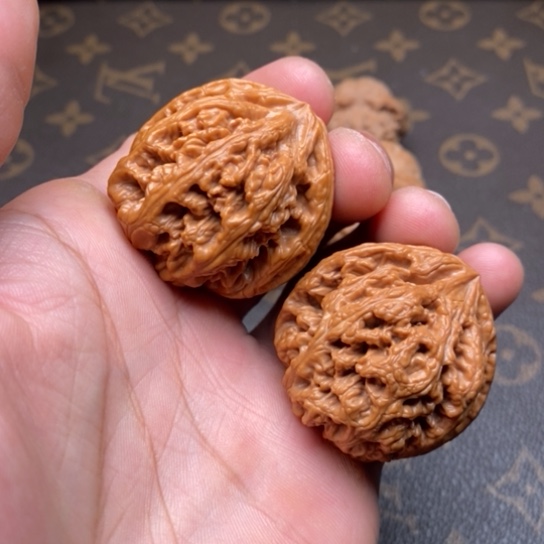 文玩核桃把件ι*粗筋