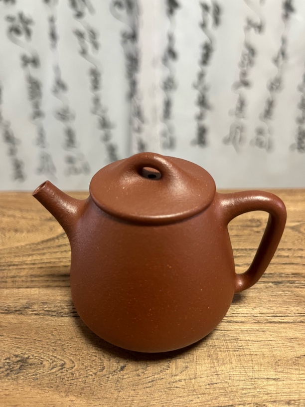 高石瓢红降坡精工半手100ml±，特低价紫砂壶本山泥料宜兴原矿茶壶