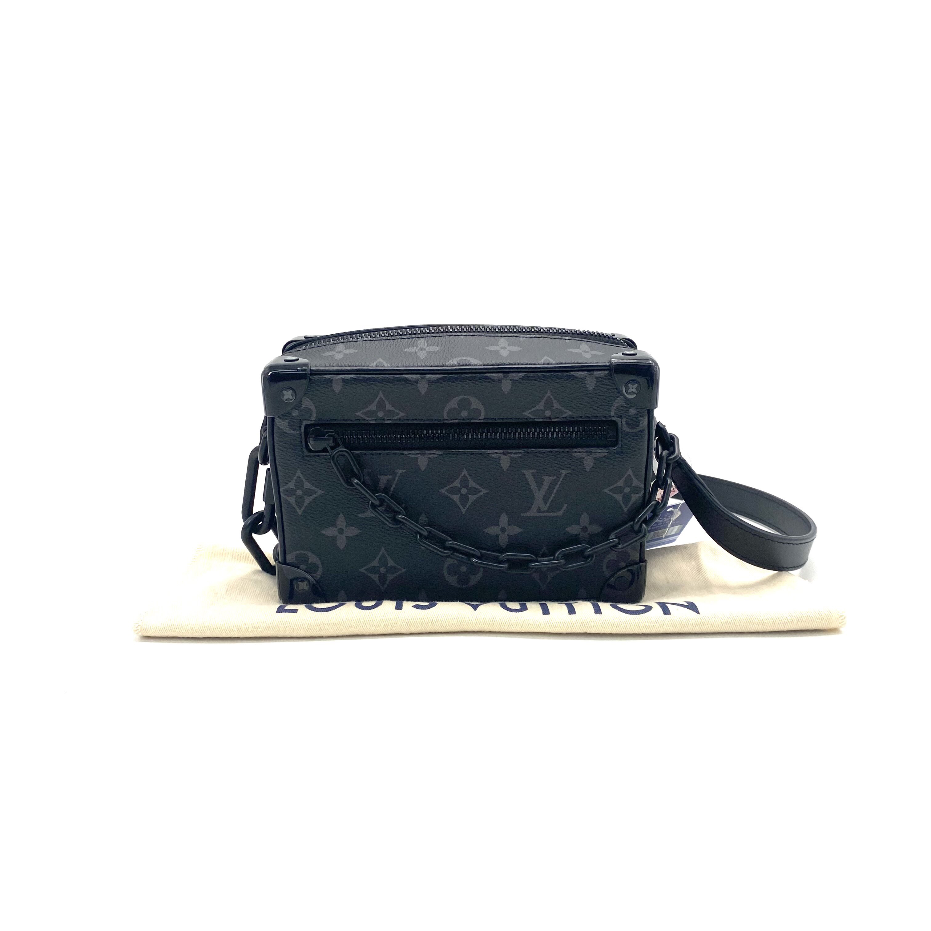 95新 LouisVuitton/路易威登 黑花minisofttrunk斜挎包尺寸18/12