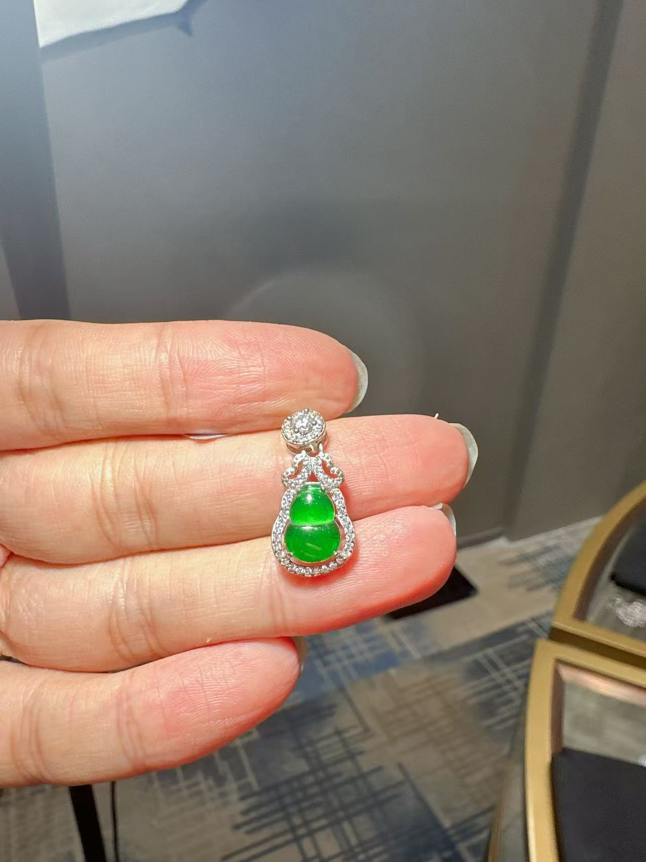天然翡翠A货多样性发一件