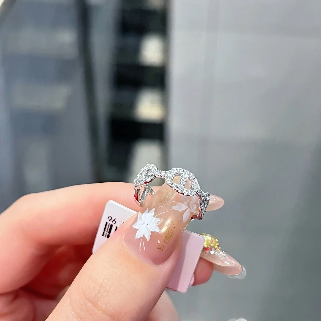 PT950 铂首饰 合成立方氧化·锆 猪鼻戒指 百搭时尚