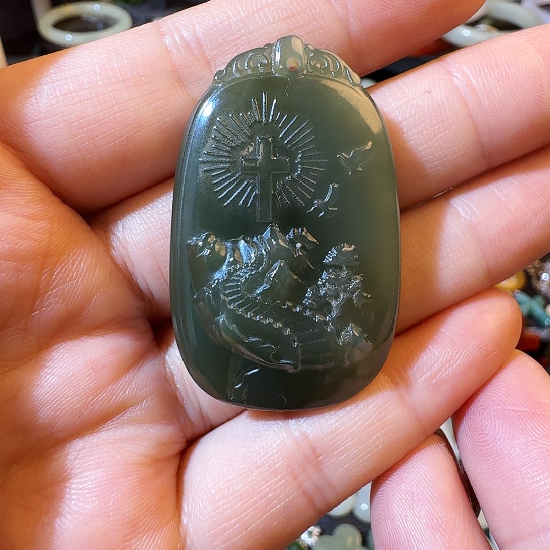 和田玉未镶嵌颈饰