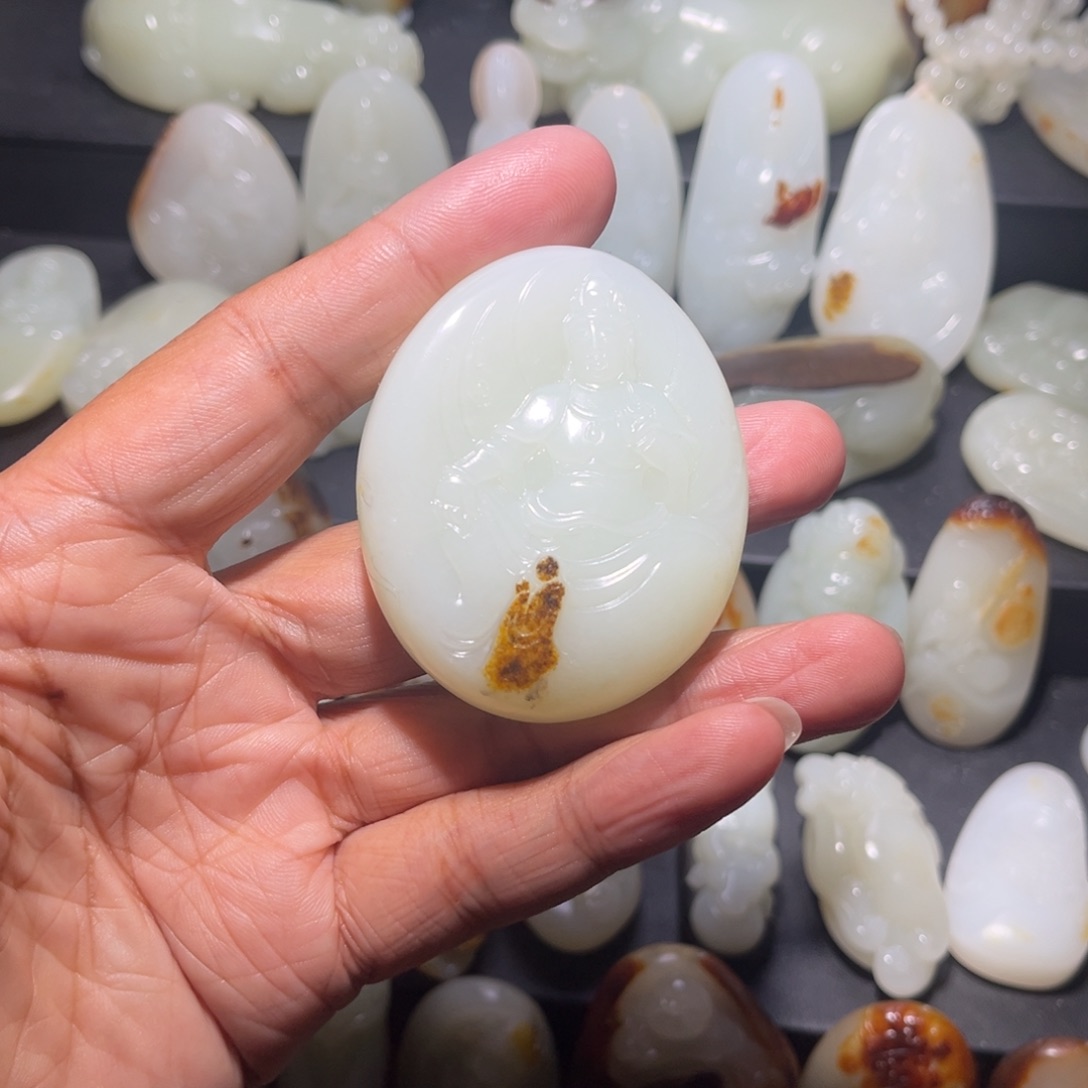 蓝***水和田玉未镶嵌颈饰