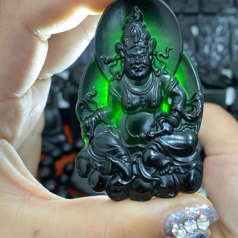 【闪购商品】未镶嵌蛇纹石玉颈饰