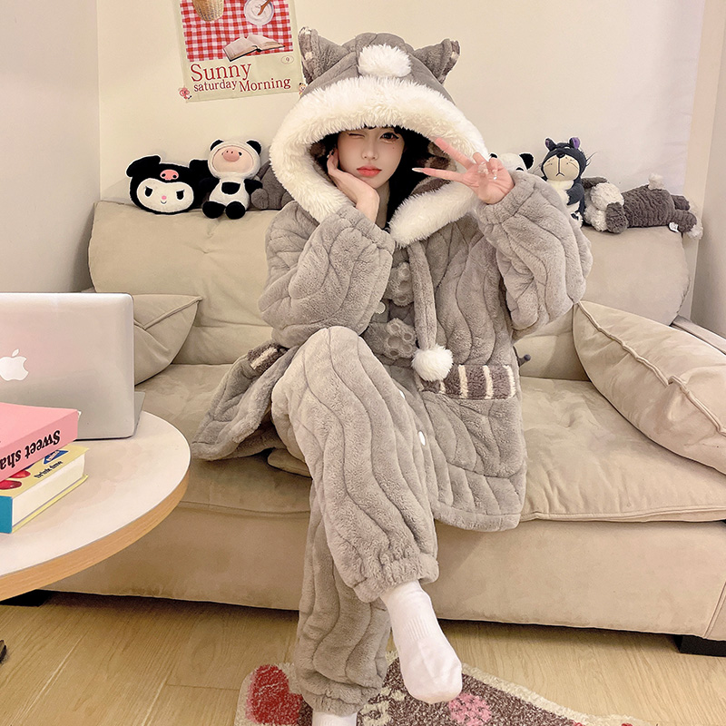 冬季珊瑚绒加厚加绒三层夹棉睡衣女法兰绒可爱连帽保暖家居服套装