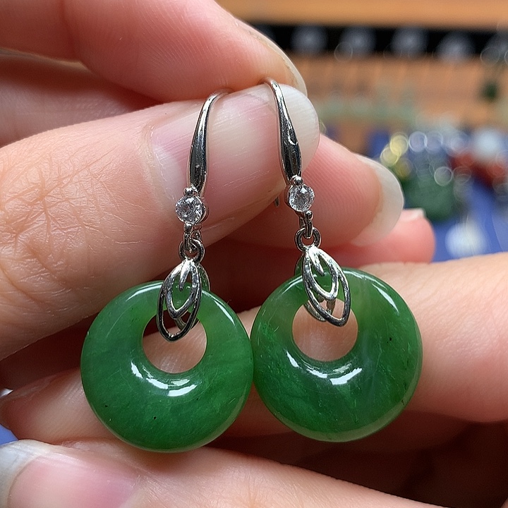 和田玉银S925镶嵌耳饰平安扣16左右碧玉