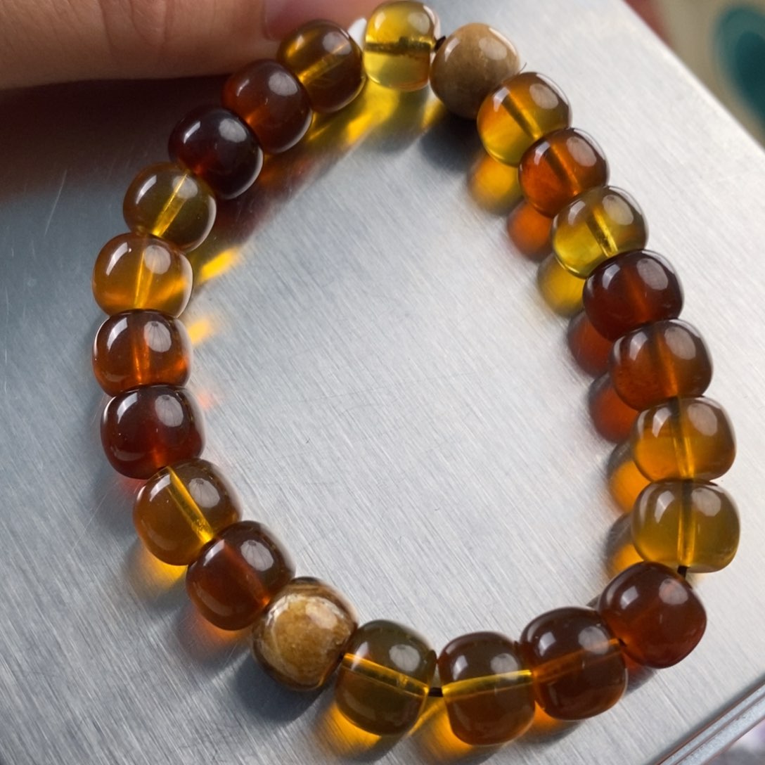 未镶嵌琥珀珠宝奇石