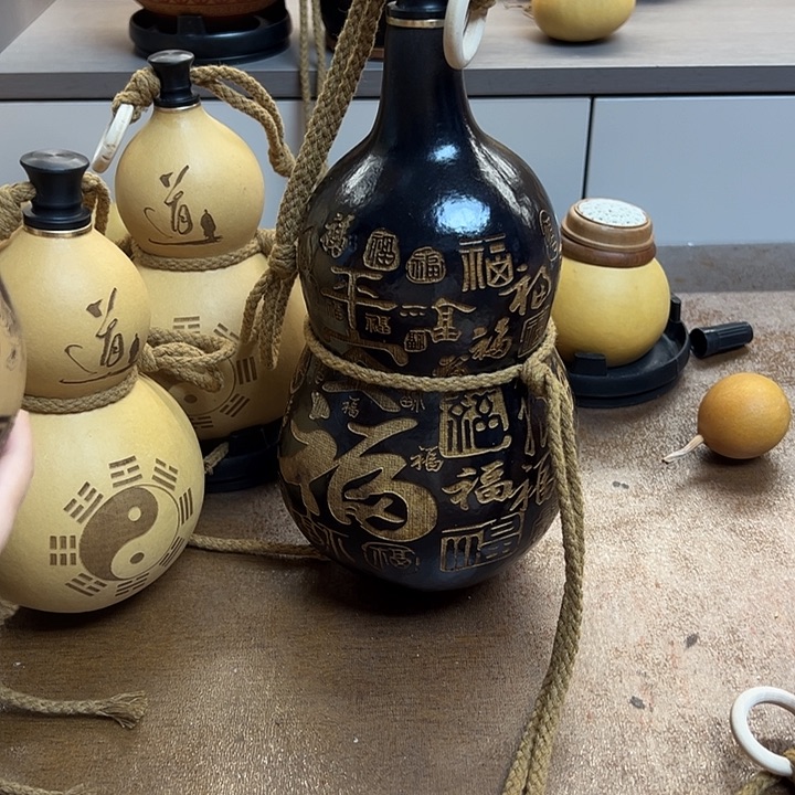 逍***。摸摸邮政邮政邮政邮政呀