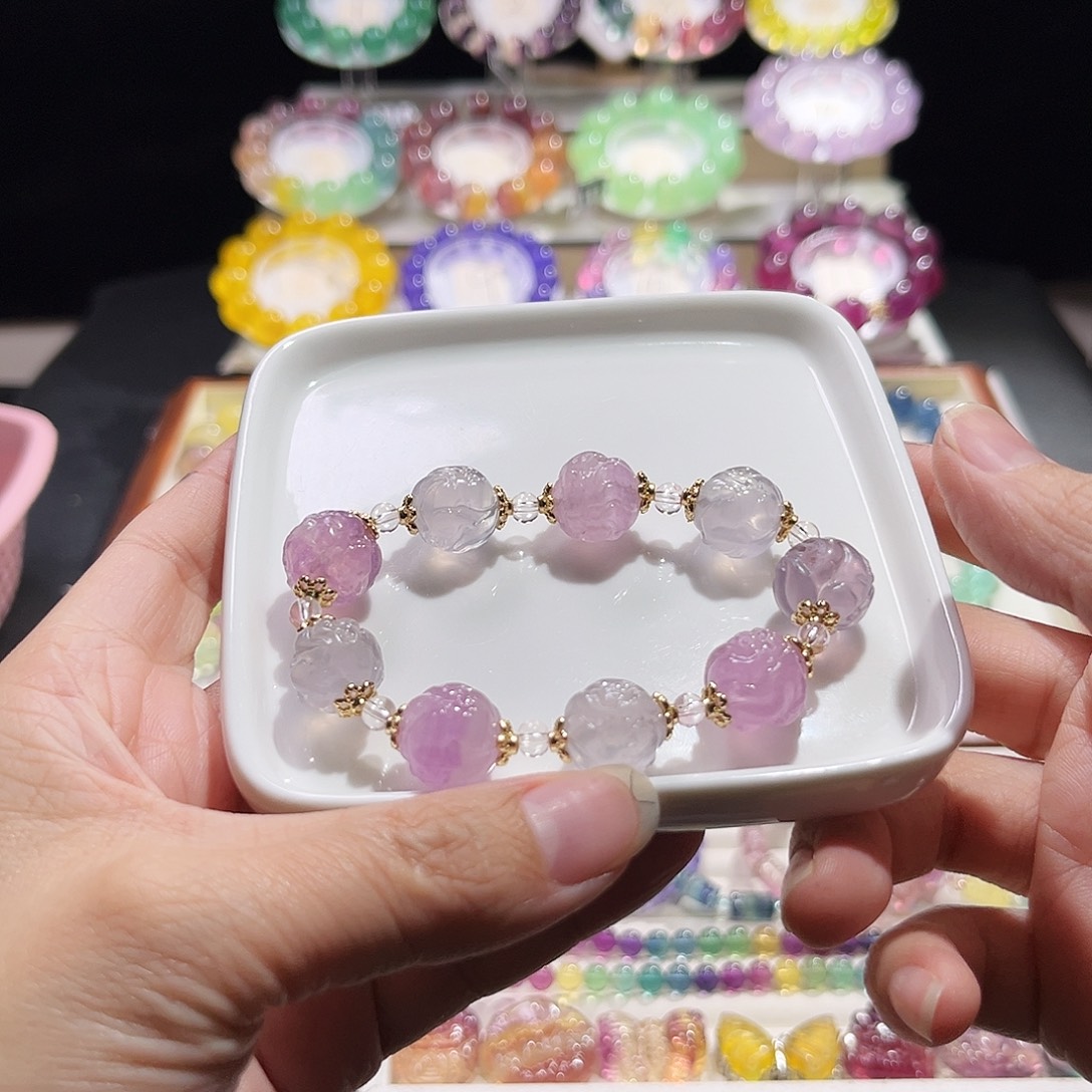 萤石手串未镶嵌奶体狐狸花珠
