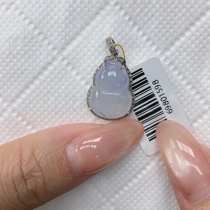 颈饰18K金镶嵌翡翠