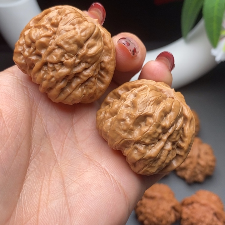 文玩核桃把件克*心蛤蟆头