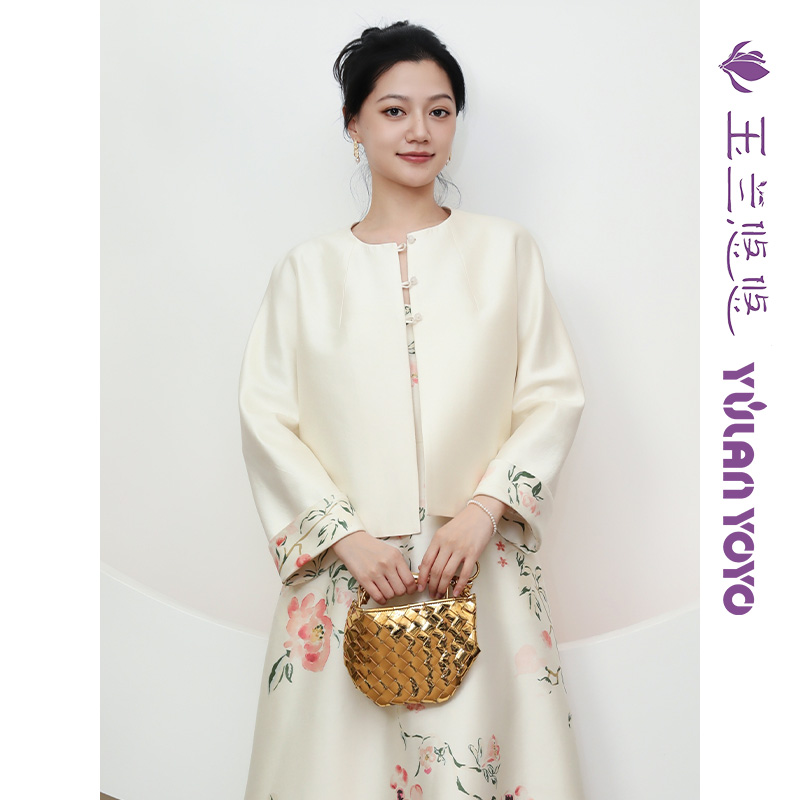 玉兰悠悠2025新款秋冬“华如桃李”国风外套气质袖口新中式短款女