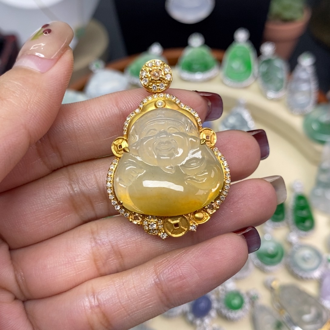 翡翠颈饰18K金镶嵌?****呢A货翡翠