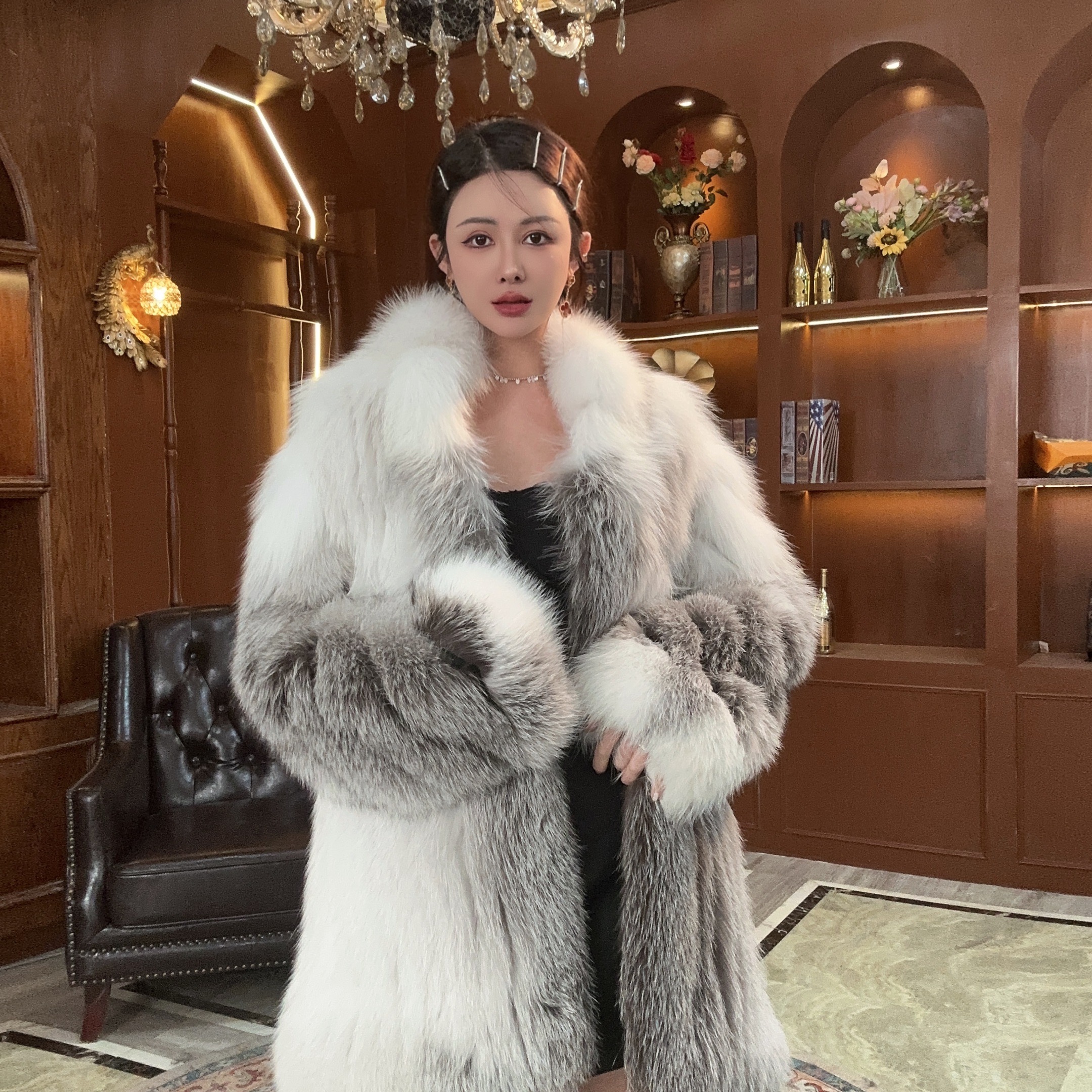 薇薇安原创  狐狸毛皮草外套v15823ym YY
