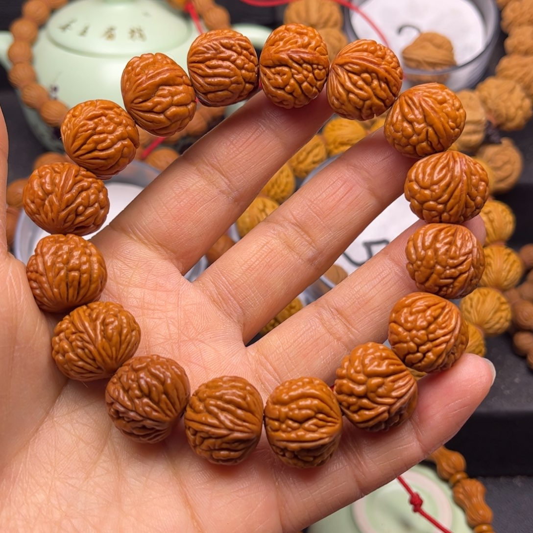 初***秋桃核吊坠龙纹桃核