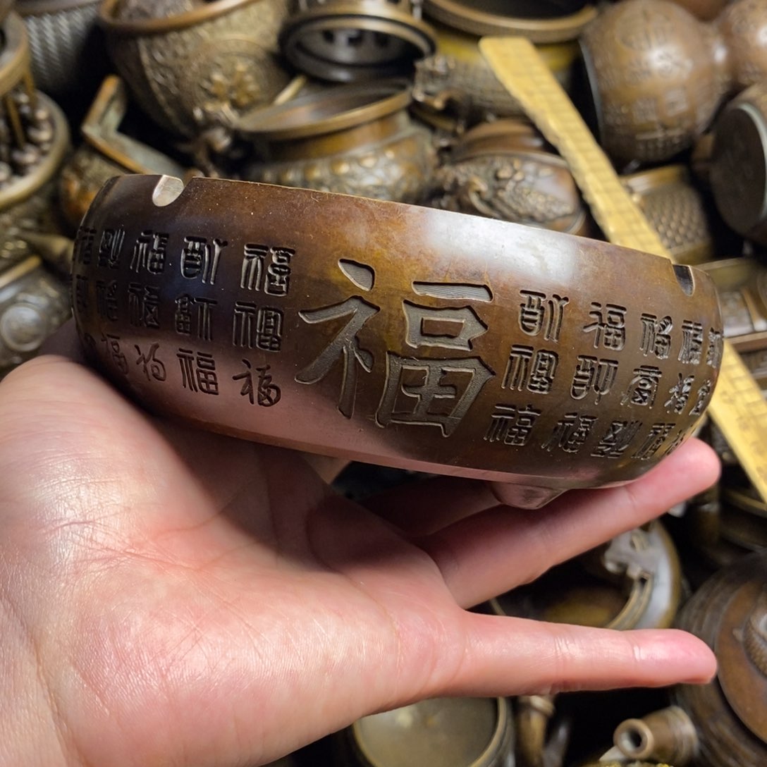 精美铜器做工精良