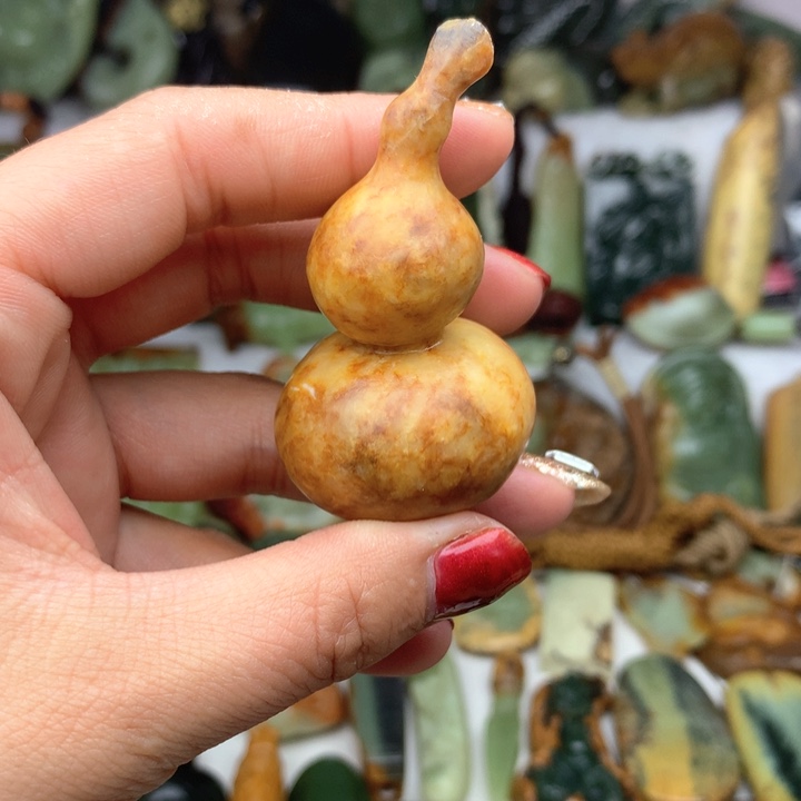 岫岩河磨玉（透闪石质玉）手把未镶嵌