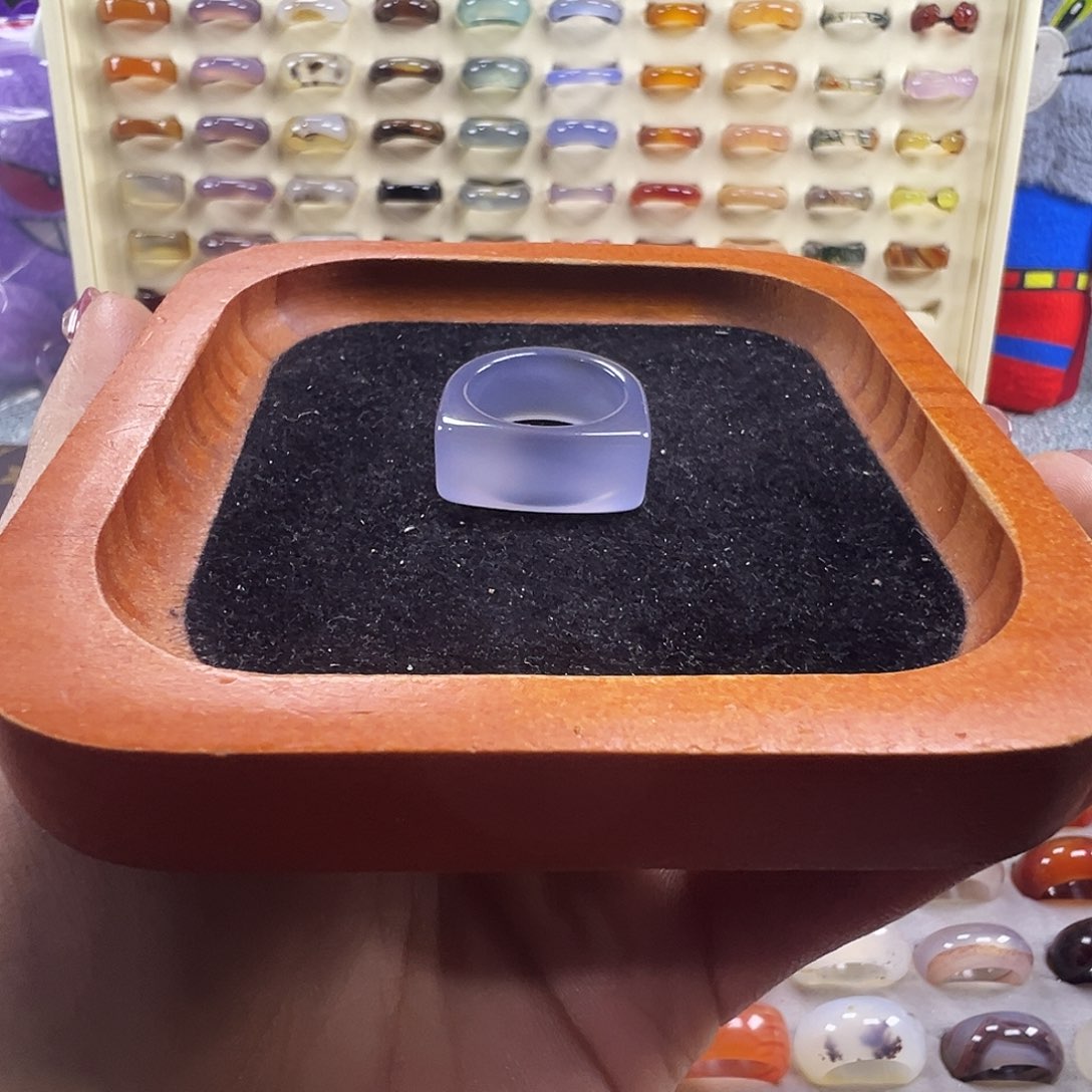 L****玛瑙/玉髓未镶嵌戒指B16不退换17.2港15