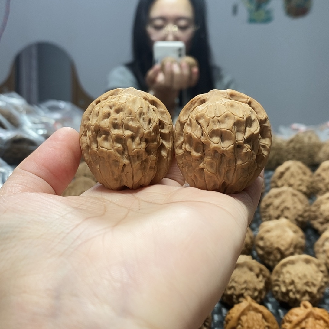 桃核吊坠甲骨文38黄