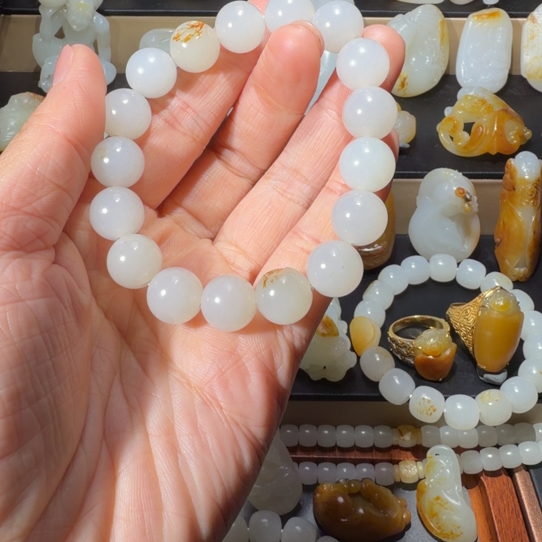 加***班和田玉未镶嵌手链