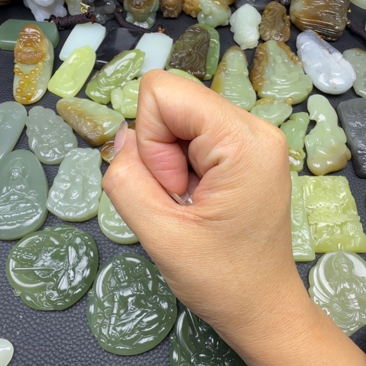 缘***…和田玉未镶嵌珠宝奇石