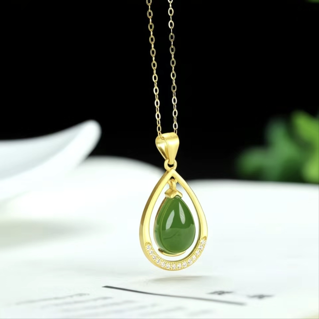 和田玉绿水滴铜高端大气百搭