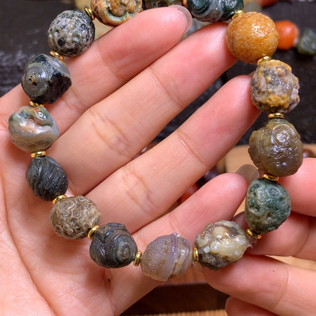 未镶嵌玛瑙/玉髓珠宝半成品