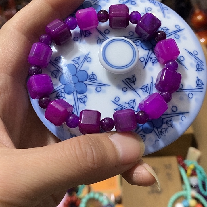 瓷器工艺精湛和现代